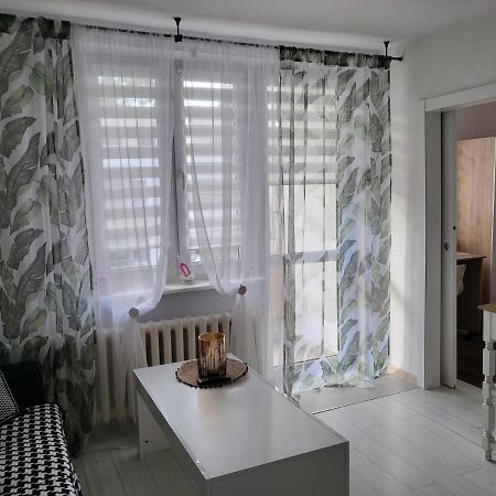 Appartement Apartament Zorzy Przy Instytucie Kardiologii Anin à Varsovie Extérieur photo