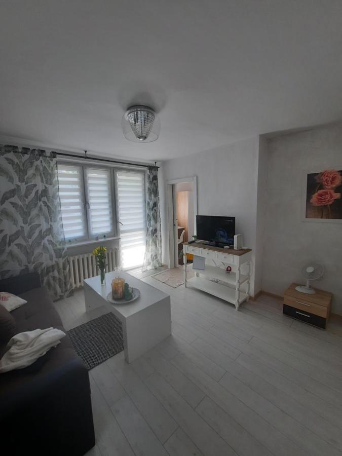 Appartement Apartament Zorzy Przy Instytucie Kardiologii Anin à Varsovie Extérieur photo