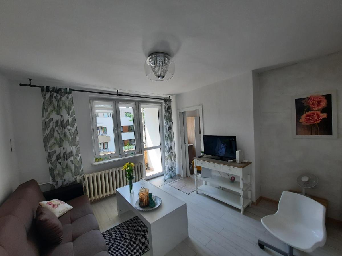 Appartement Apartament Zorzy Przy Instytucie Kardiologii Anin à Varsovie Extérieur photo